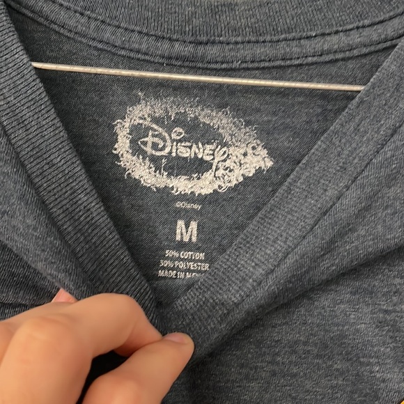 used medium unisex disney tshirt (mickey and friends) - Picture 2 of 2
